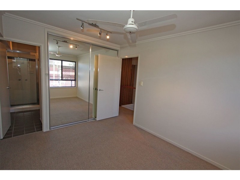 West End QLD 4810