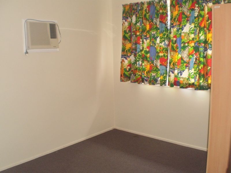 9 Geoffrey Court ***, Rasmussen QLD 4815