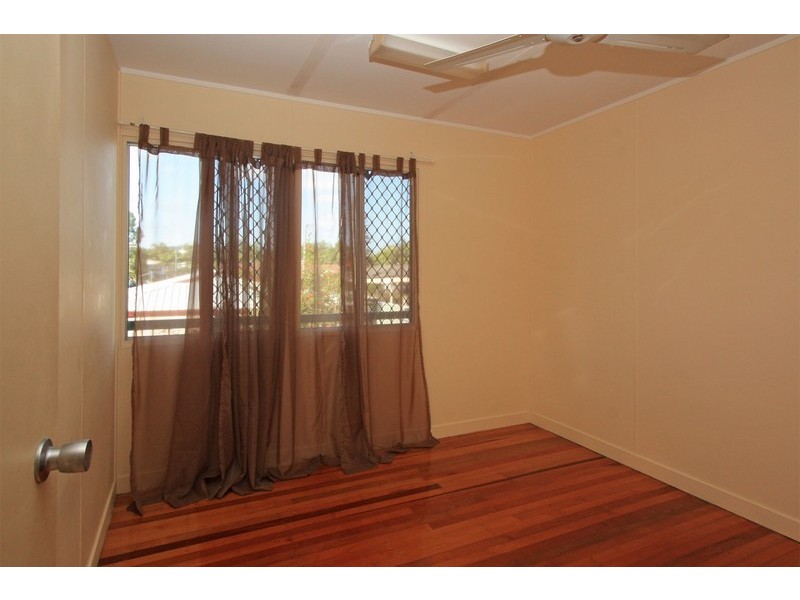 31 Etheridge Street, Mount Louisa QLD 4814