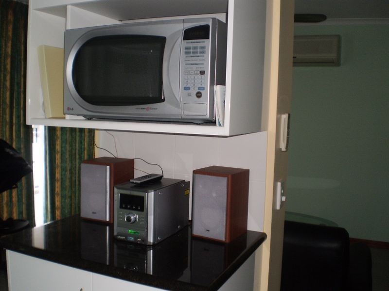 10/6 Hale Street, Townsville QLD 4810