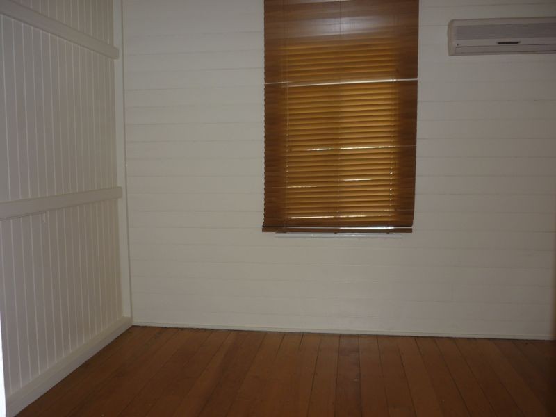 261 Ireland Street ***, Oonoonba QLD 4811