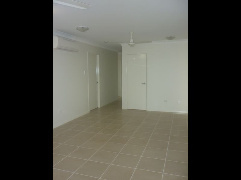 293 Channel Street ***, Bushland Beach QLD 4818