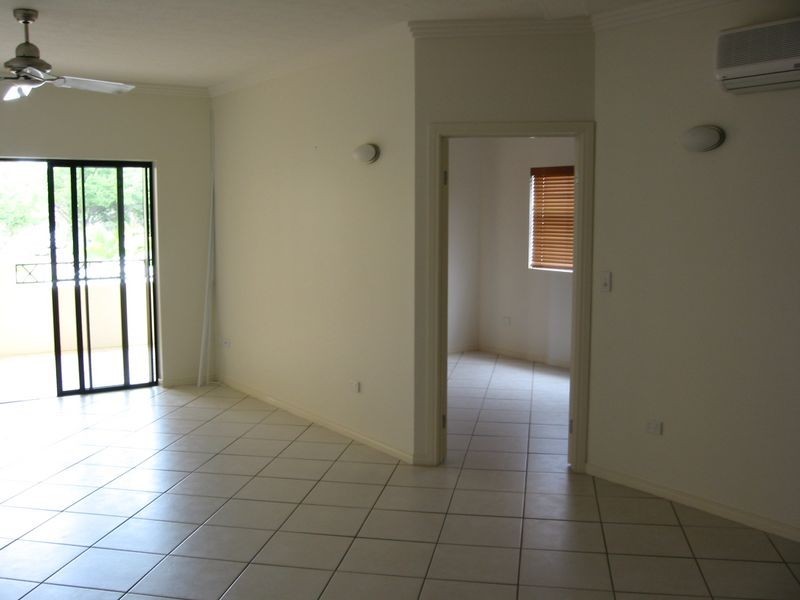 19/18-30 Sir Leslie Thiess Dr, North Ward QLD 4810