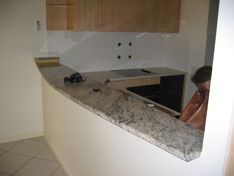 19/18-30 Sir Leslie Thiess Dr, North Ward QLD 4810