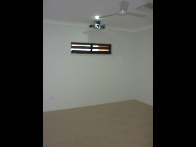 11 Yanooa Court, Bushland Beach QLD 4818