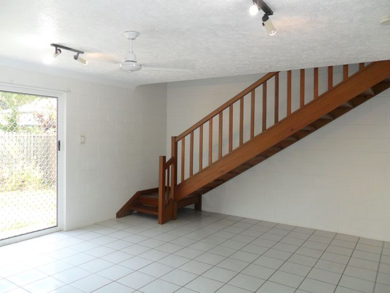 4/16 Marks Street, Hermit Park QLD 4812