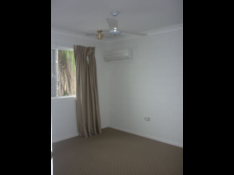 4/16 Marks Street, Hermit Park QLD 4812