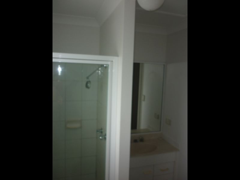 4/16 Marks Street, Hermit Park QLD 4812