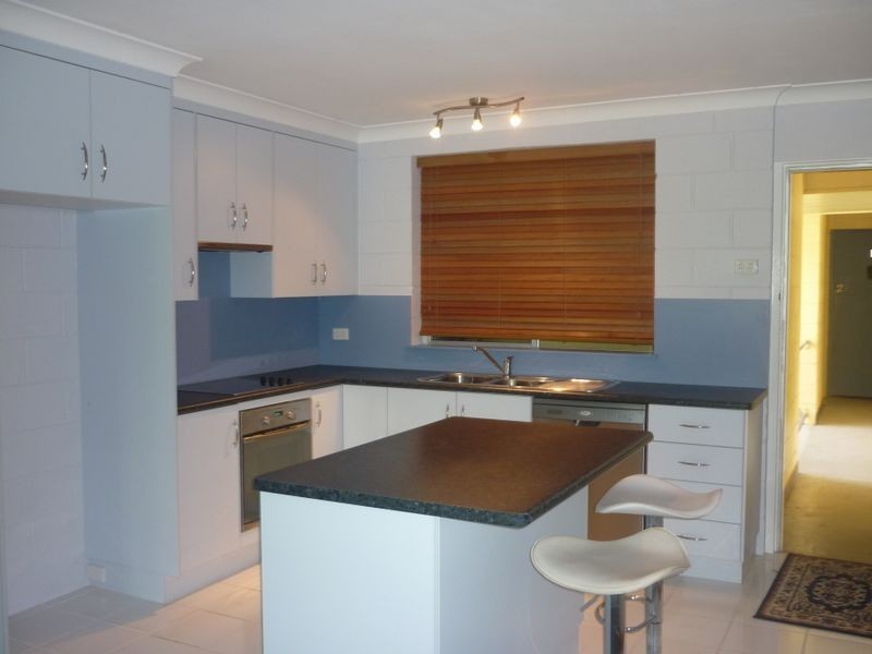 8/16 Ralston Street, West End QLD 4810