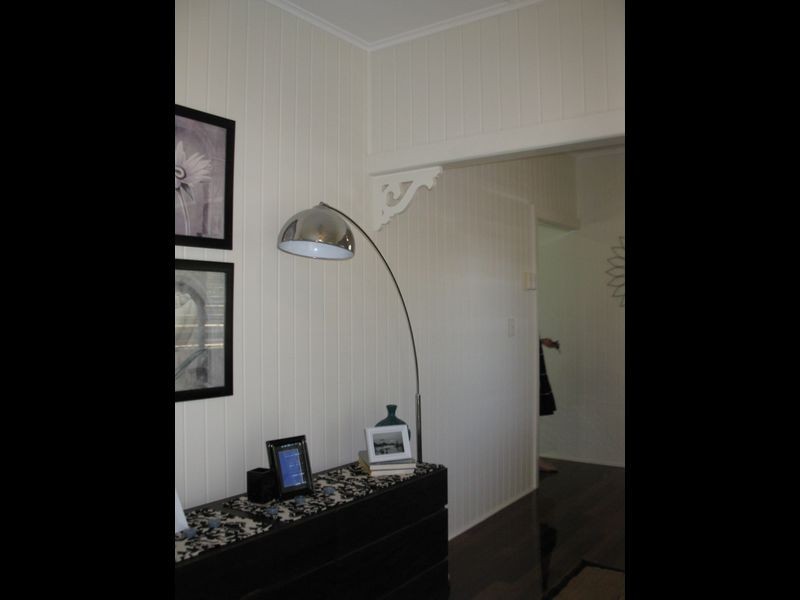 15 Hugh Street ***, West End QLD 4810