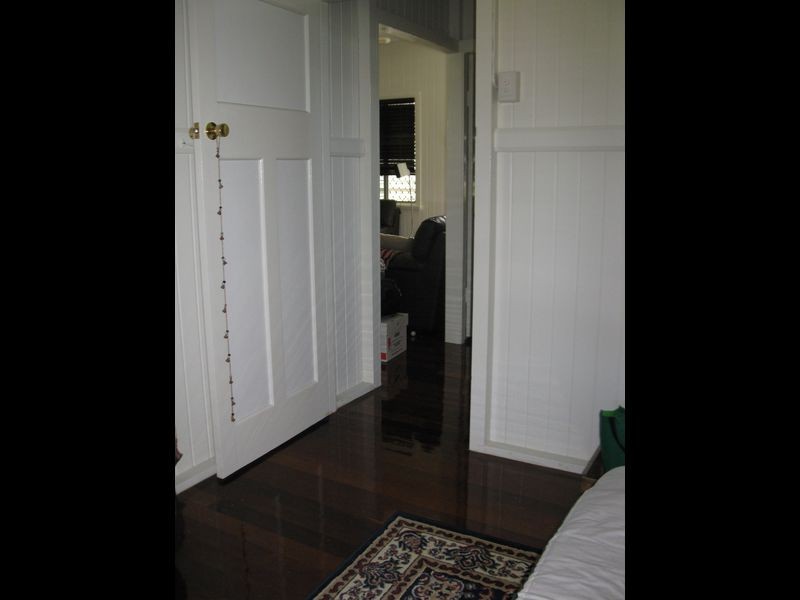 15 Hugh Street ***, West End QLD 4810