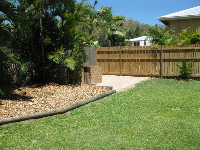 15 Hugh Street ***, West End QLD 4810