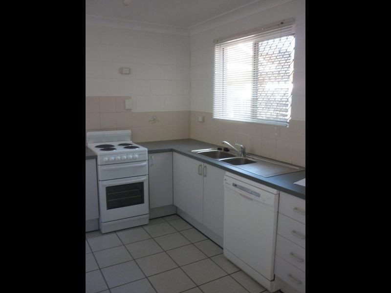 1/16 Marks Street, Hermit Park QLD 4812