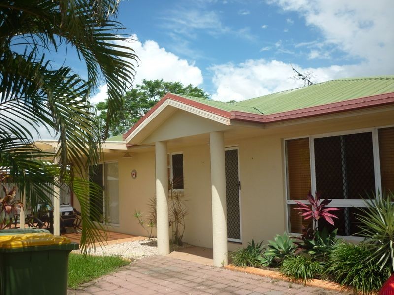 West End QLD 4810