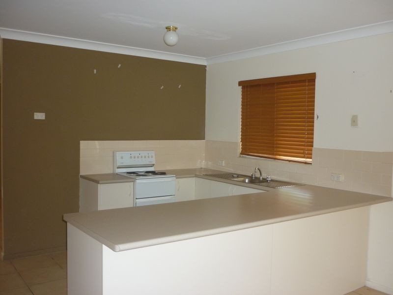 West End QLD 4810