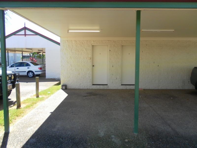 8/36 Henry Street, West End QLD 4810