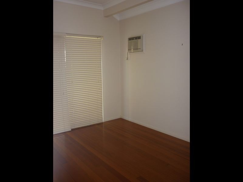 386 Stanley Street ***, North Ward QLD 4810