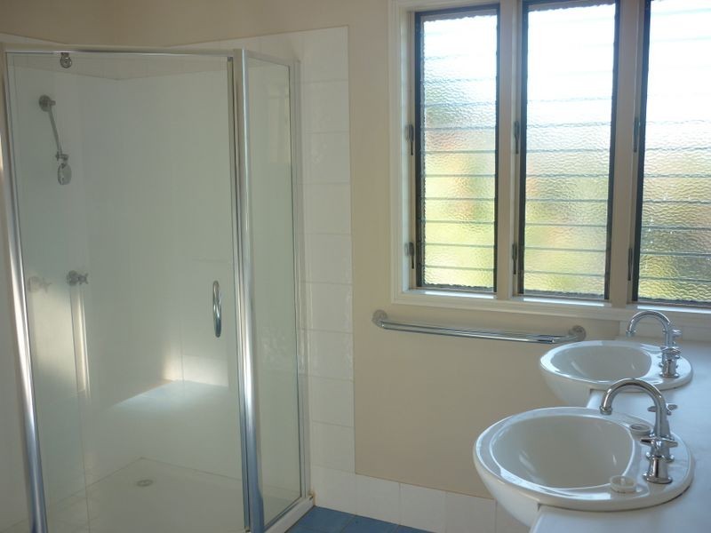 386 Stanley Street ***, North Ward QLD 4810