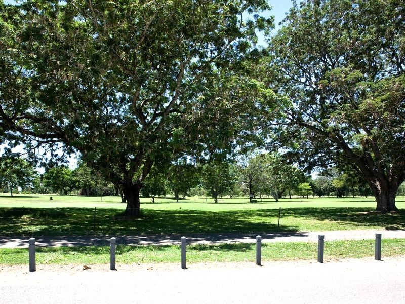 2/3 Quinn Street, Rosslea QLD 4812