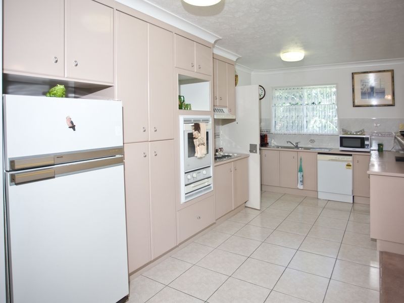 2/3 Quinn Street, Rosslea QLD 4812