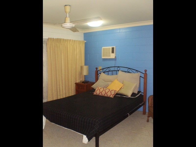 1/145 Bundock Street ***, Belgian Gardens QLD 4810