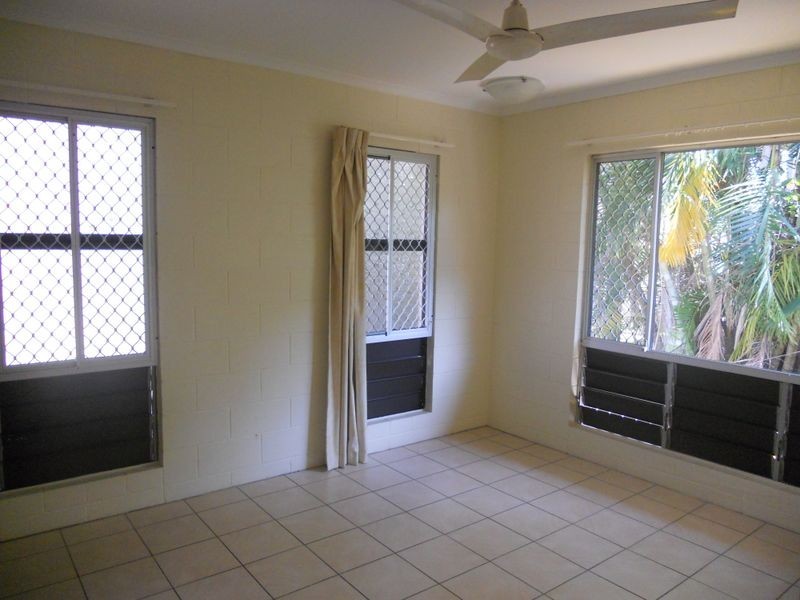 West End QLD 4810