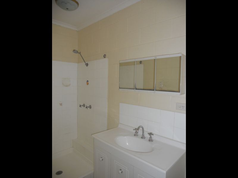 West End QLD 4810