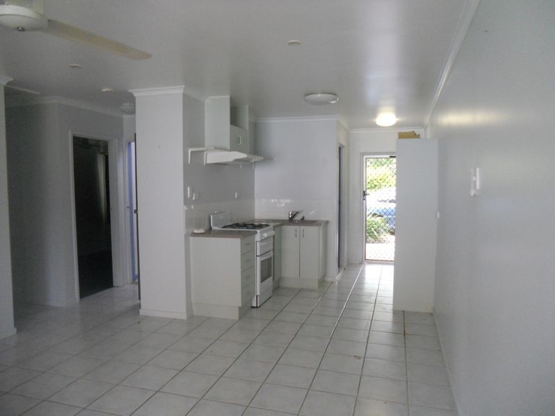 1/8 Tully Street, South Townsville QLD 4810