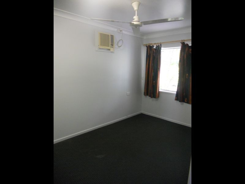 1/8 Tully Street, South Townsville QLD 4810