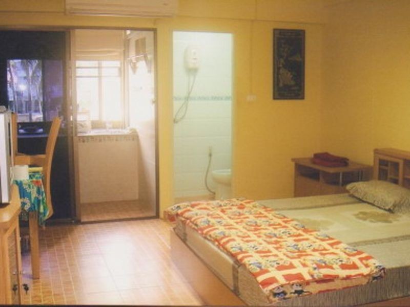 Off Rut U Tit Road, Phuket, Townsville QLD 4810