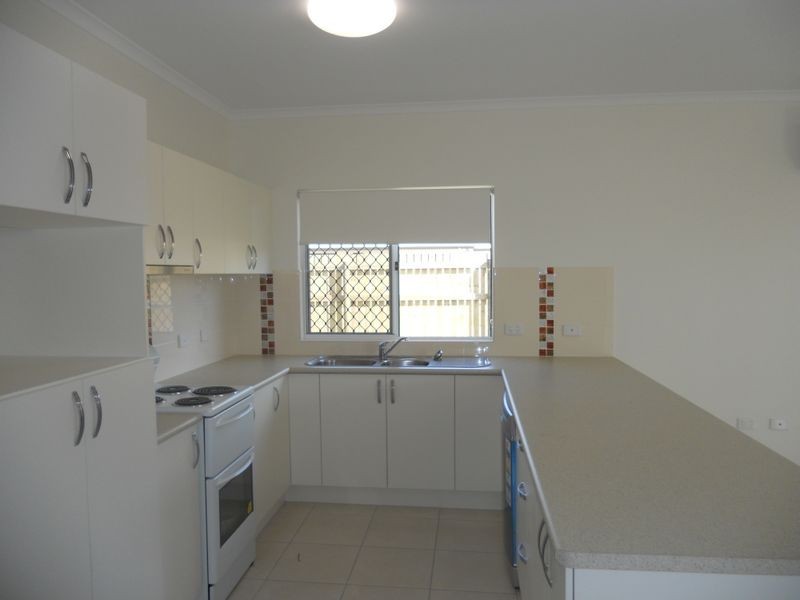 12 Rodeo Drive, Mount Louisa QLD 4814