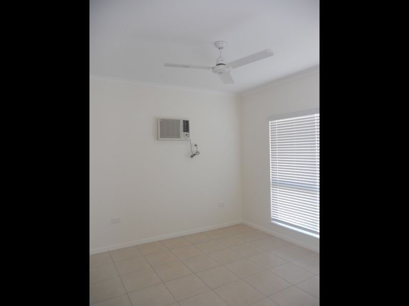 12 Rodeo Drive, Mount Louisa QLD 4814