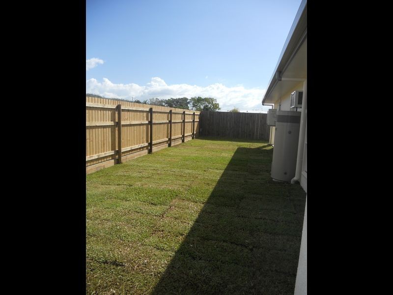 12 Rodeo Drive, Mount Louisa QLD 4814