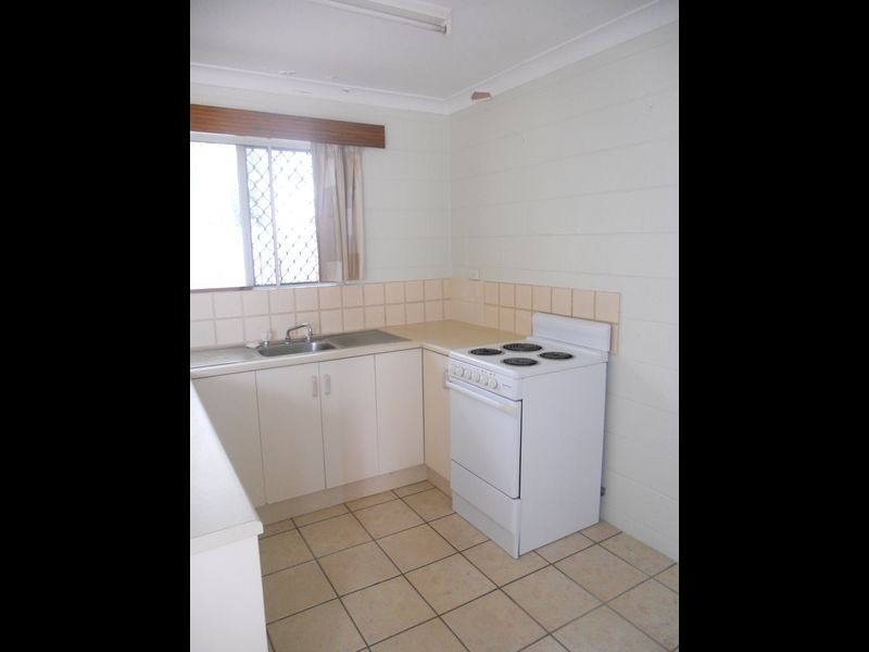 1/39 Roberts Street, Hermit Park QLD 4812