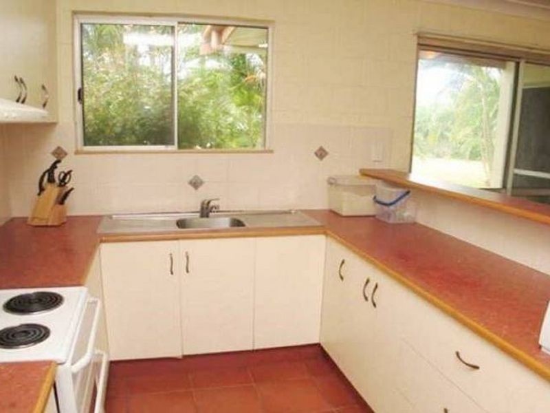 11 Karina Court, Rasmussen QLD 4815