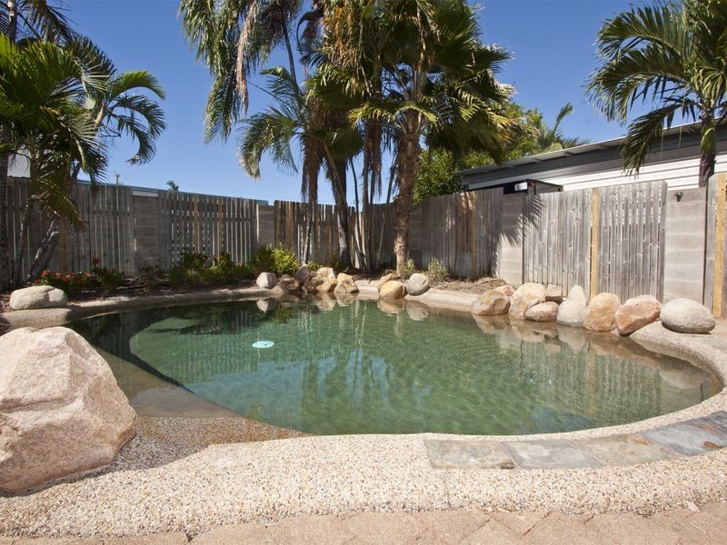 1/139 Eyre Street, North Ward QLD 4810