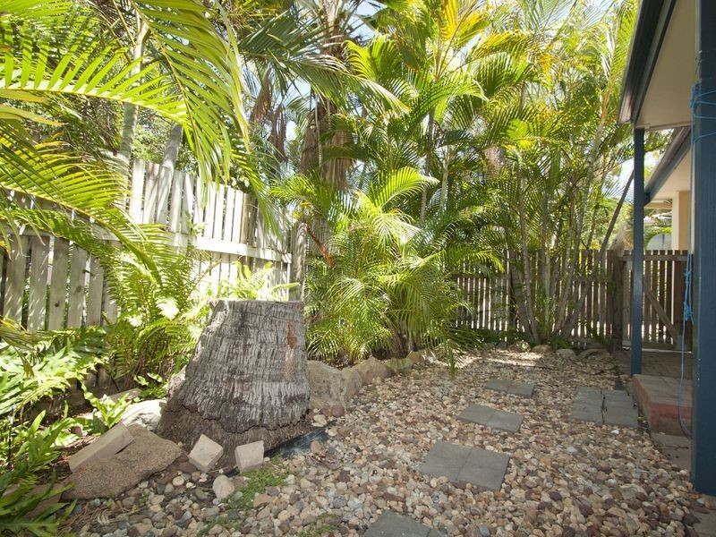 1/139 Eyre Street, North Ward QLD 4810