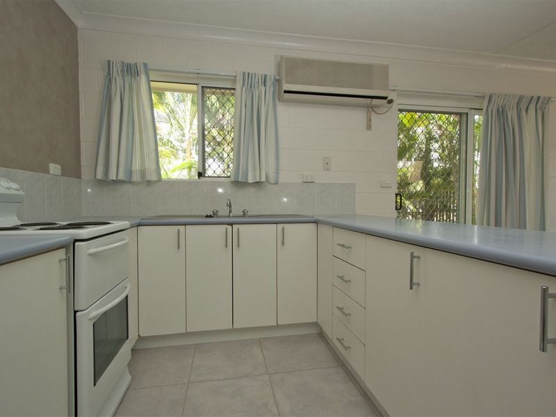 1/139 Eyre Street, North Ward QLD 4810