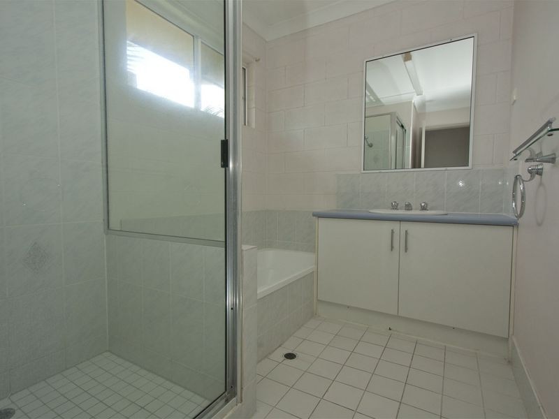 1/139 Eyre Street, North Ward QLD 4810