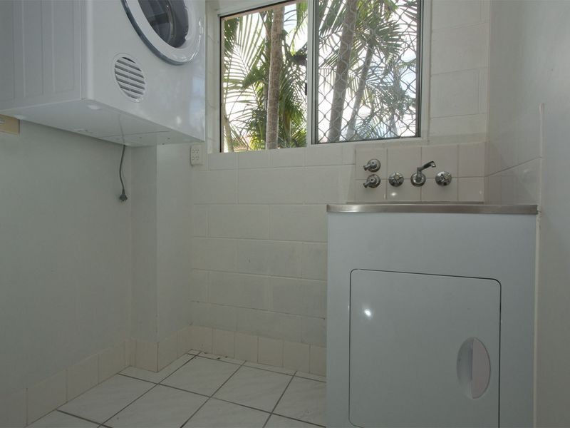 1/139 Eyre Street, North Ward QLD 4810