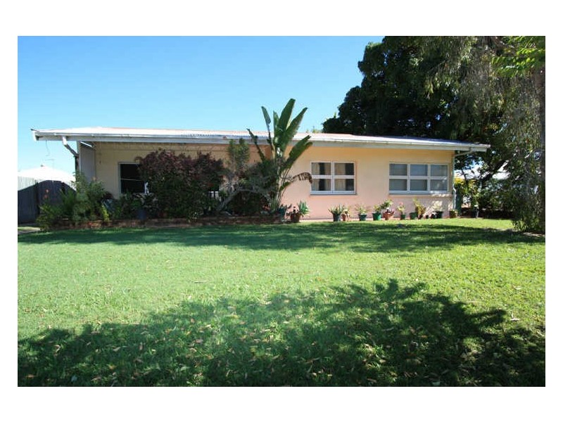 Pimlico QLD 4812
