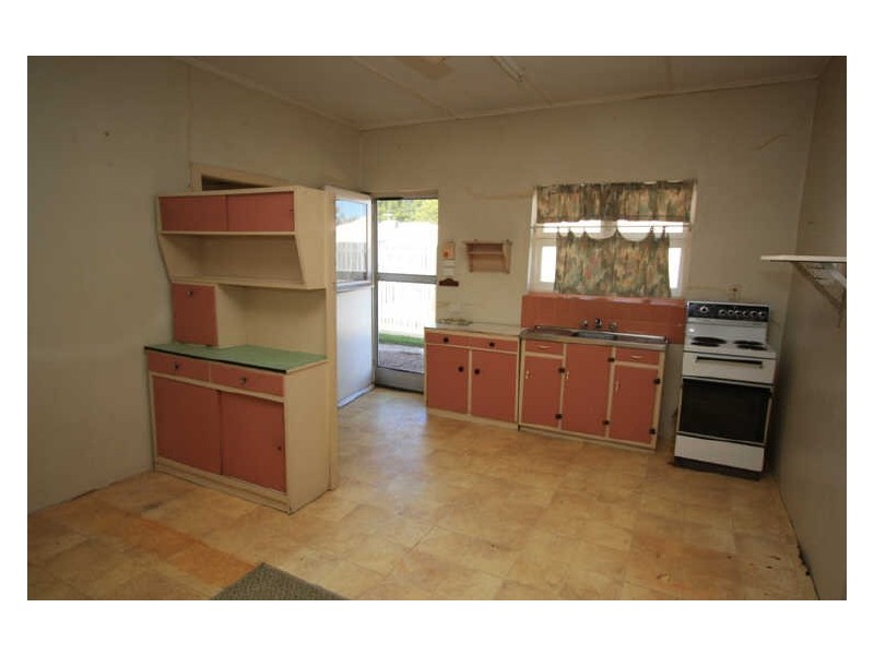 Pimlico QLD 4812