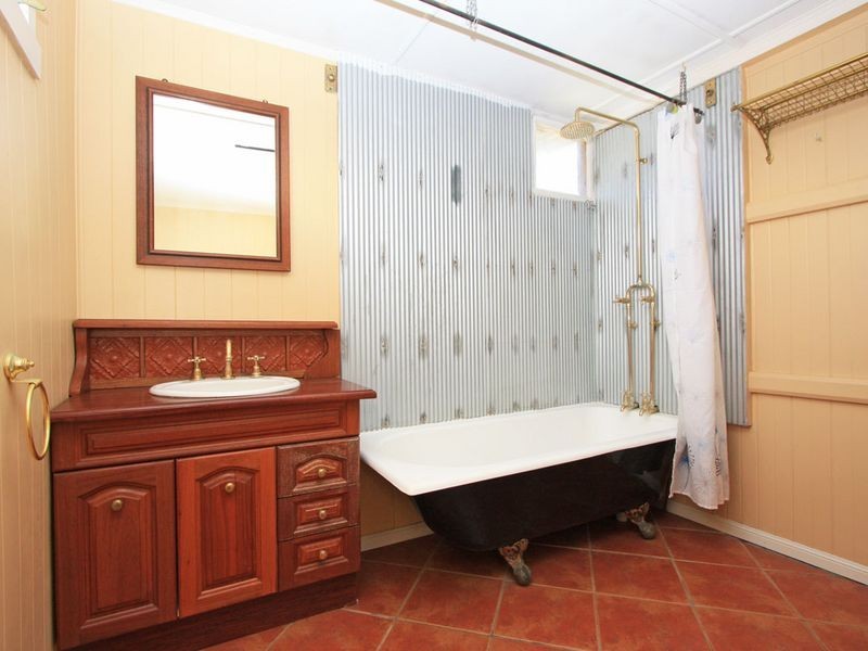 Railway Estate QLD 4810