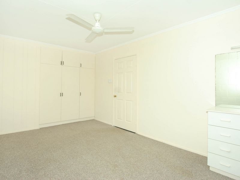 West End QLD 4810