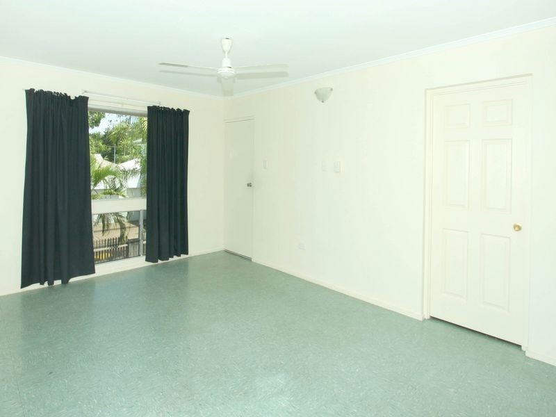 West End QLD 4810