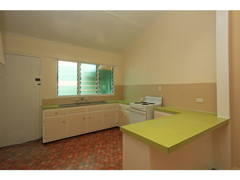 1/119 Eyre Street, North Ward QLD 4810