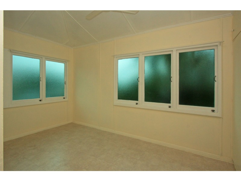 1/119 Eyre Street, North Ward QLD 4810