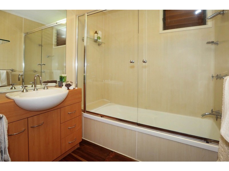 9 Granados Street, Kirwan QLD 4817