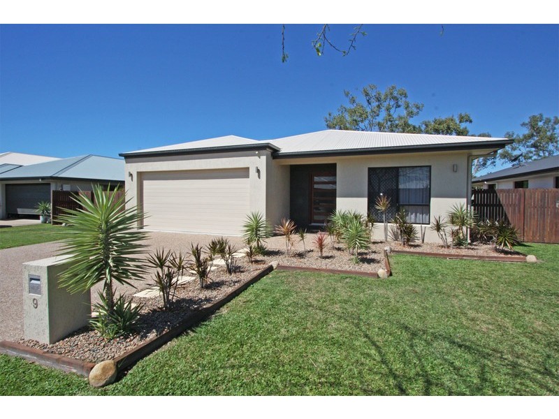 Mount Low QLD 4818