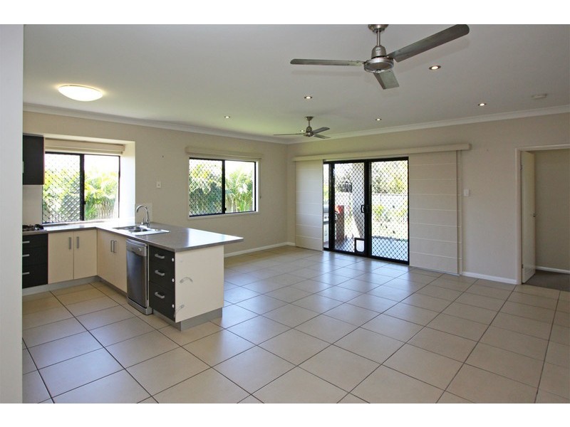 Mount Low QLD 4818